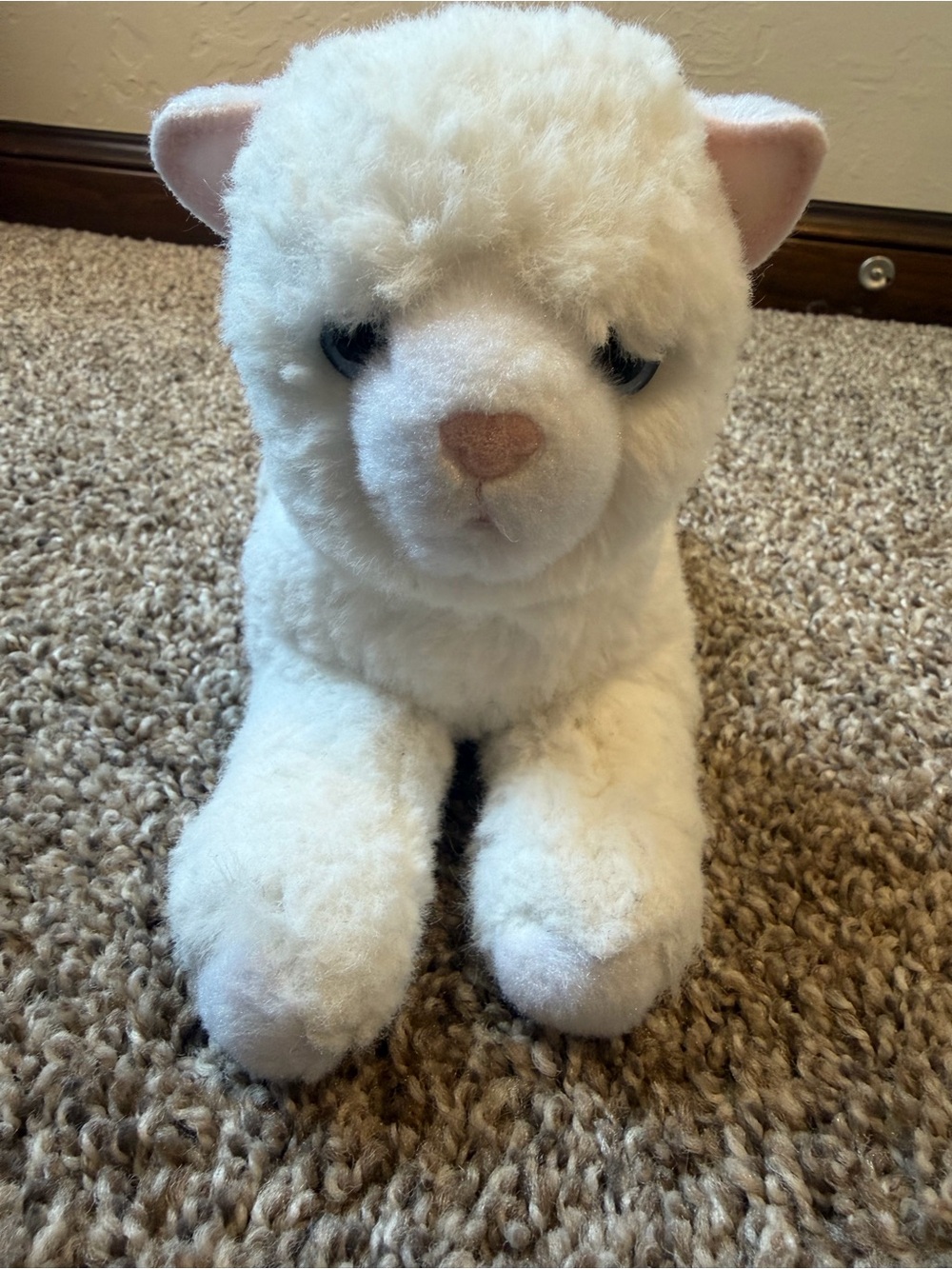 Douglas Cuddle Toys Winnie White Kitty Cat #15052 Stuffed Animal Plush